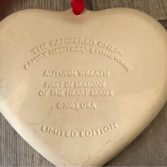 Pampered Chef Cookie Mold "Autumn Wreath" Heart 1st in Series 2003 - Picture 4 of 4